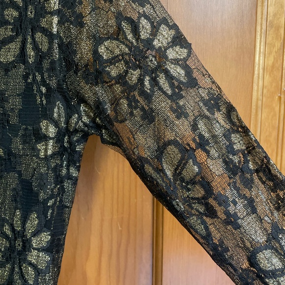 Black & Gold Lace Suzy Shier Cocktail Dress - Picture 2 of 5
